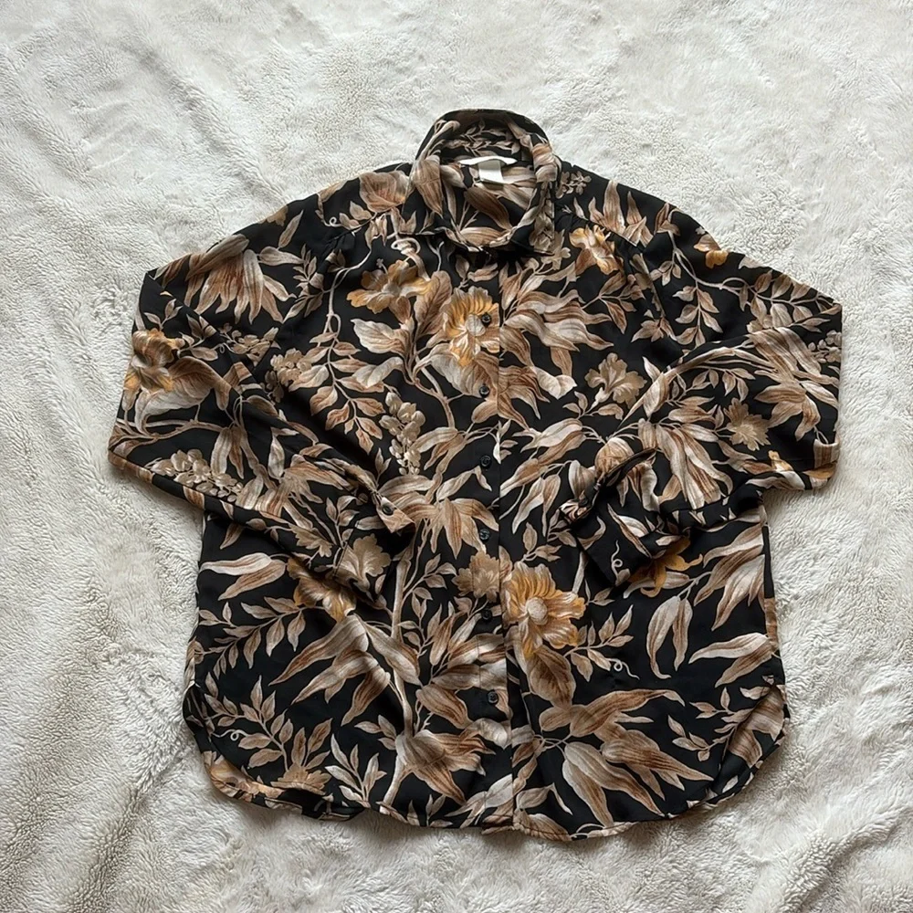 H&M Black Floral Button-Up Blouse – Size 4 | Cottagecore | Chic - Picture 3 of 9